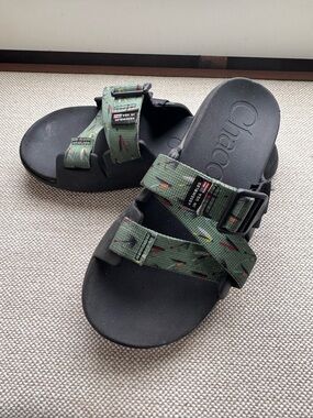 Chaco Green Webbing Slide Sandals with Multicolor Accent Pattern